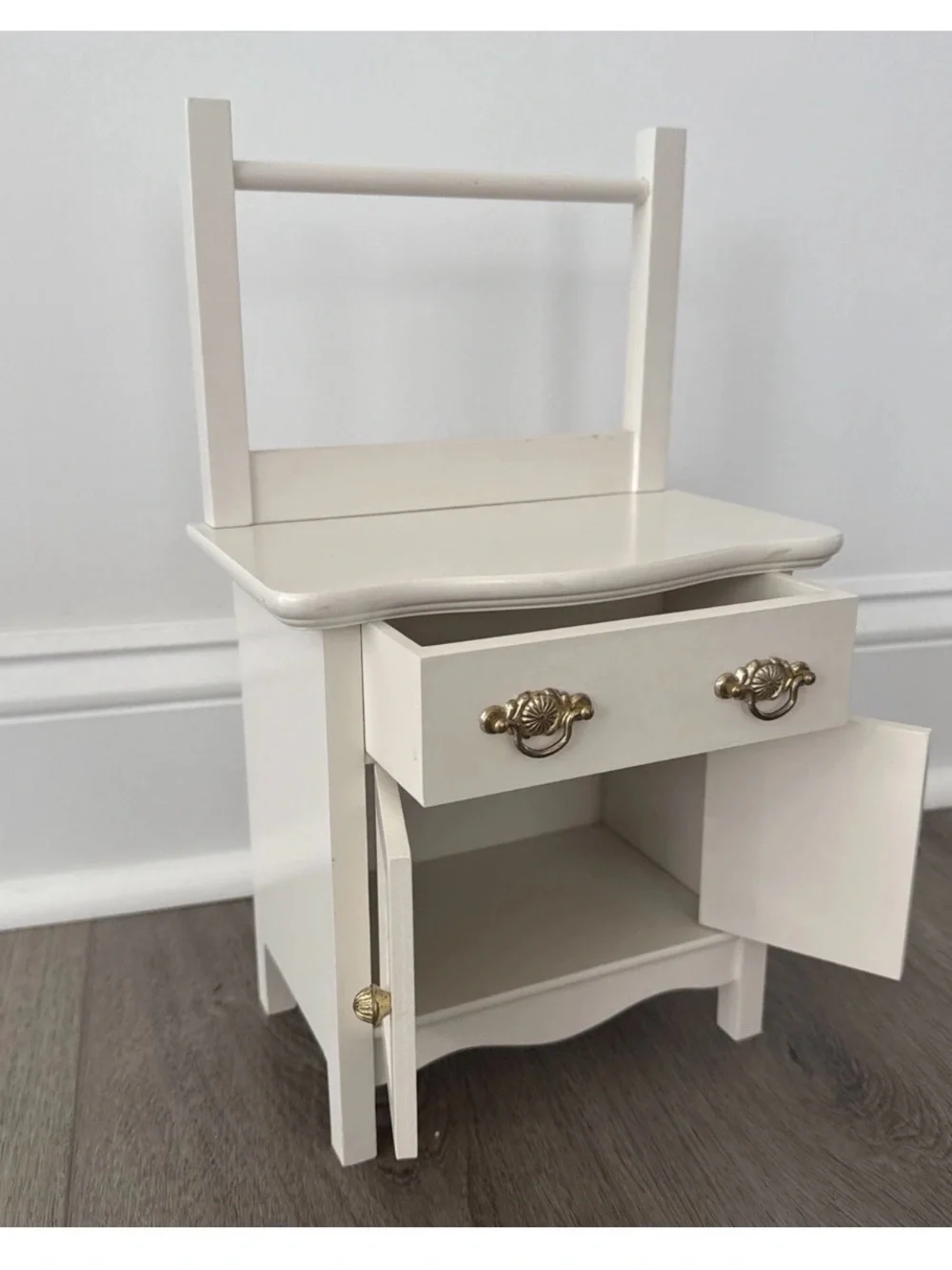 Vintage American Girl Collection Samantha’s Commode